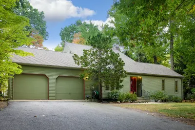 11 Lookout Farm Road 1