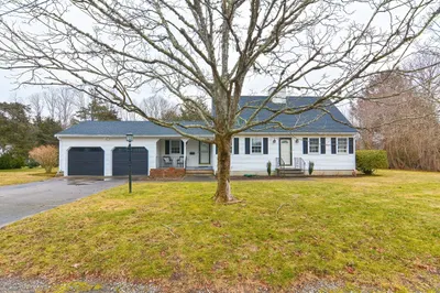 14 Lantern Ln 1