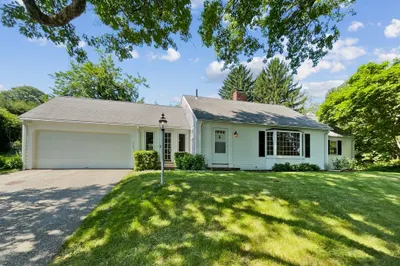 130 Lincoln St 1