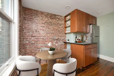 366-368 Sumner Street #1
