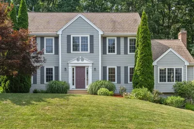 7 Evergreen Ln 1