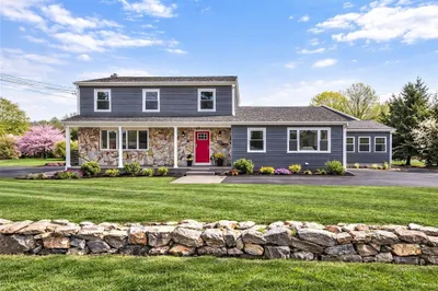 36 Kinnicutt Ave 1