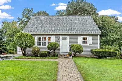 18 Green Farms Rd
