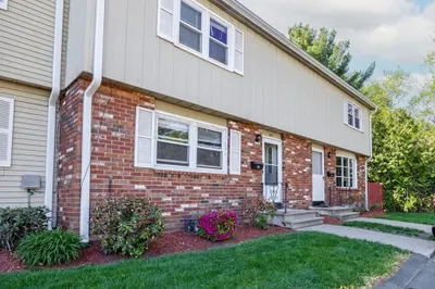 32 Yorktown Ct #32 1