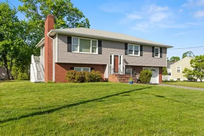 63 Elmcrest Rd 1