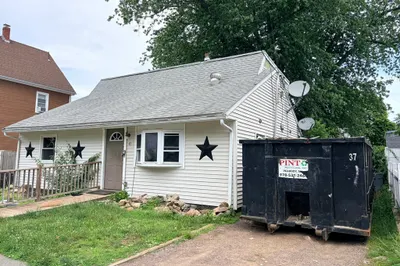 43 Birch St 1