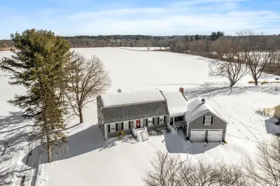97 Hawthorne Ln 1