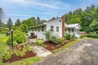 70 Nash Hill Rd 1