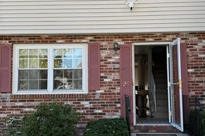 52 Pawtucket Blvd #26 1