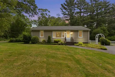 385 Norton Ave 1