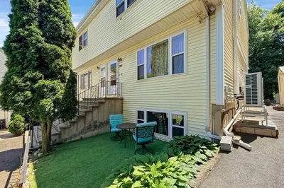 31 Wallace Cir #31 1