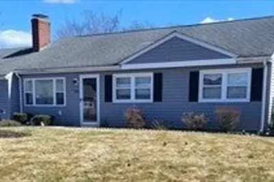 200 Underwood Ave 1