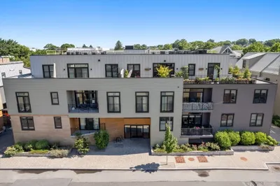 29 Woodbine Street #302