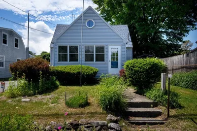 132 Eagle St