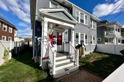 425 Chestnut St #1 1
