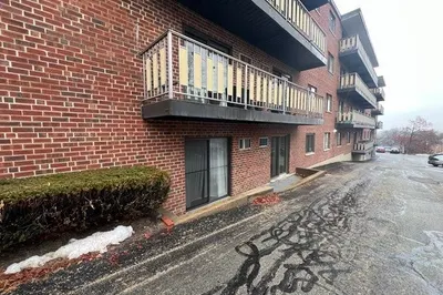 100 Grandview Ave #4A 1