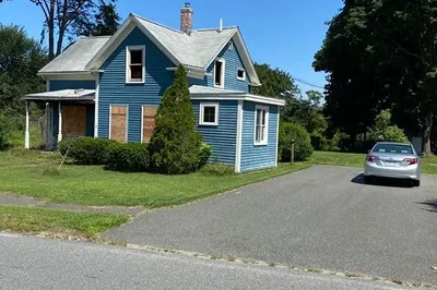 2 Railroad Avenue