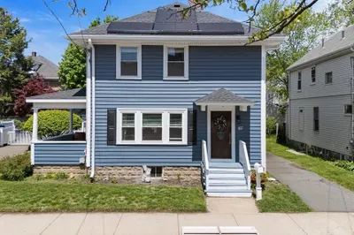 67 Conomo Ave 1