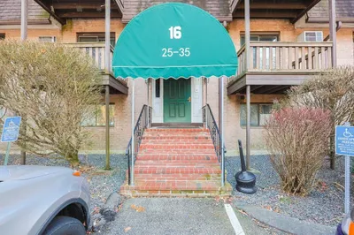 16 Erick Rd #34