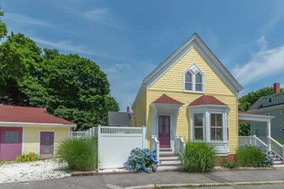 11 Vine St