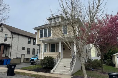 10-12 Chestnut St #12