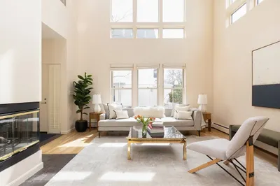328 Harvard Street #2