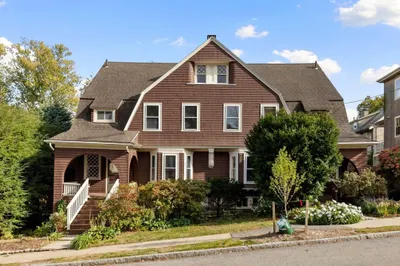 84-86 Bartlett Ave 1