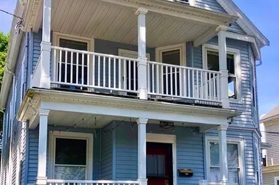 180 Robbins Street #180