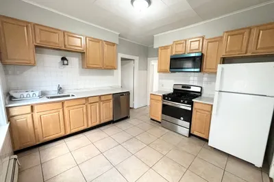 14 Belknap Street #1