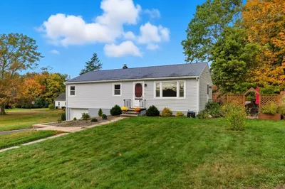 97 Mountain Rd 1