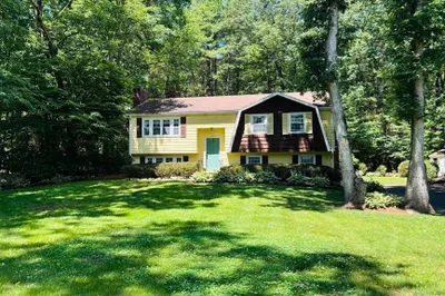 152 Forest Street