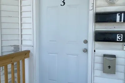 3 Glidden Ave #3 1