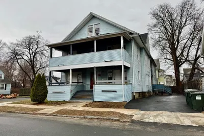 90 Kensington Ave 1