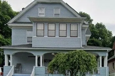 32 Forbes St #1