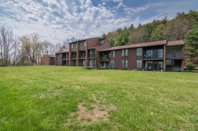 232 N East St #12 1