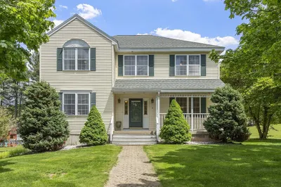 4 Quail Run Dr