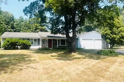 9 Bonanza Rd