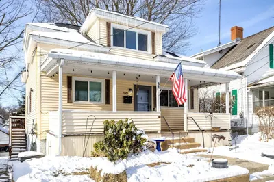 84 Euclid St