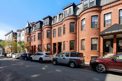 209 Green St 1