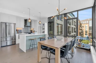40 Traveler St #601