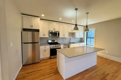 3 Bartlett Street #2
