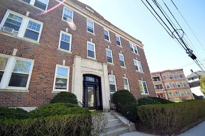 30 Gibbs St. #1