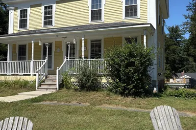 16 Highland St #upper 1
