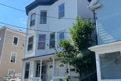 73 Woodman Street 1