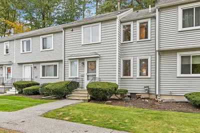 403 Cardinal Ln #403