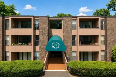 30 Shrewsbury Greens Dr #G 1