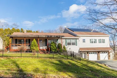 16 Opeechee St 1