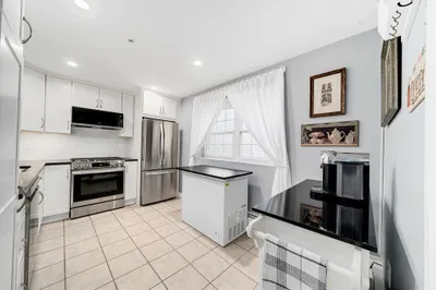 75 Edgelawn Ave #1 1