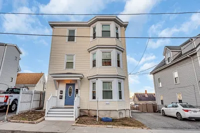 8 Duke St