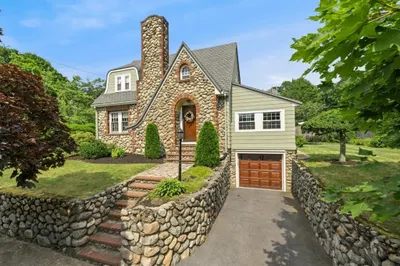 121 Waverly Ave 1